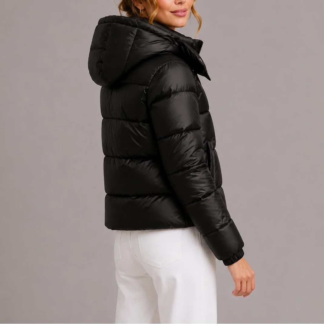 Women's puffer jacket with hood and zip pockets, photo 4