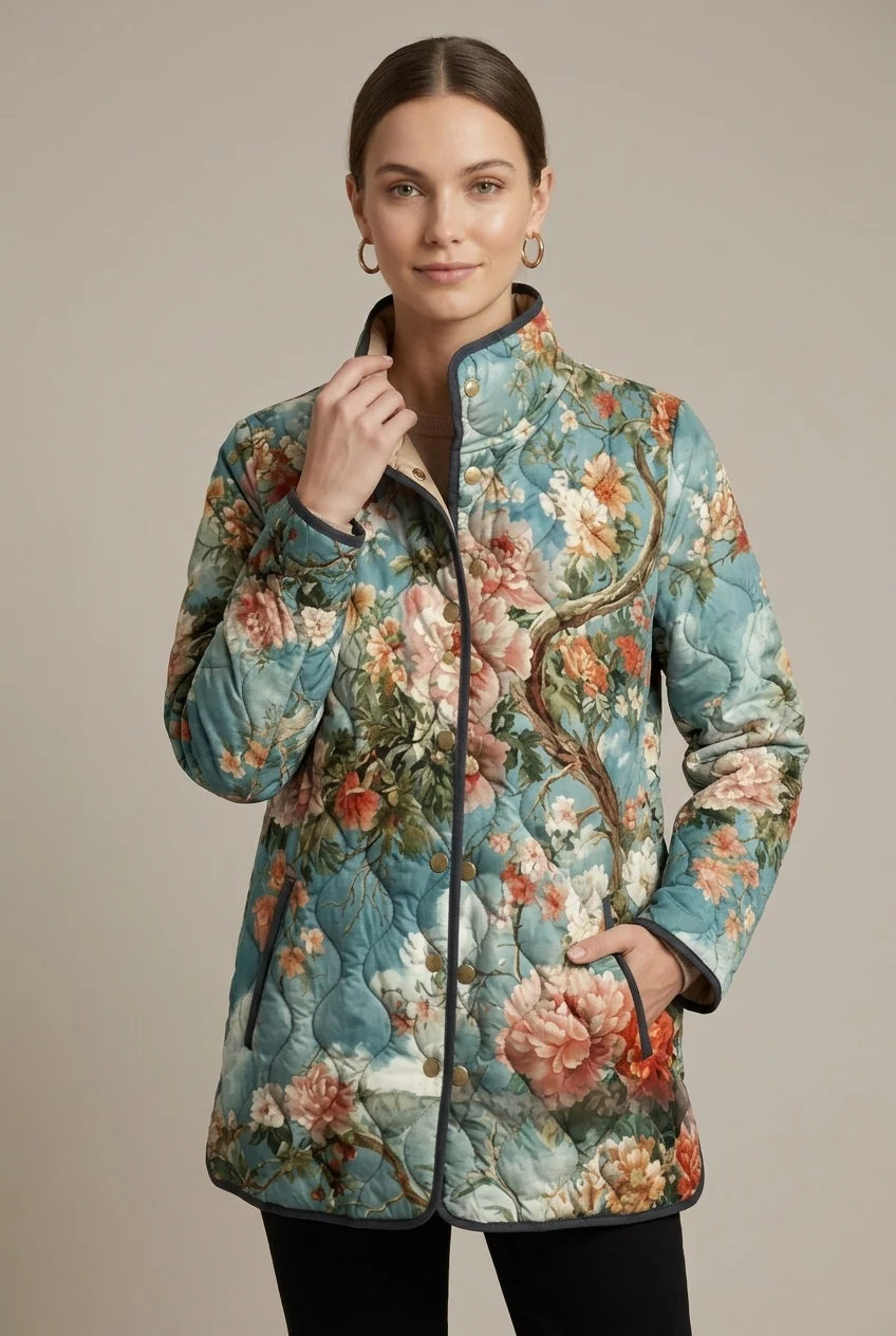 Women's puffer jacket with stand collar and pockets, photo 4