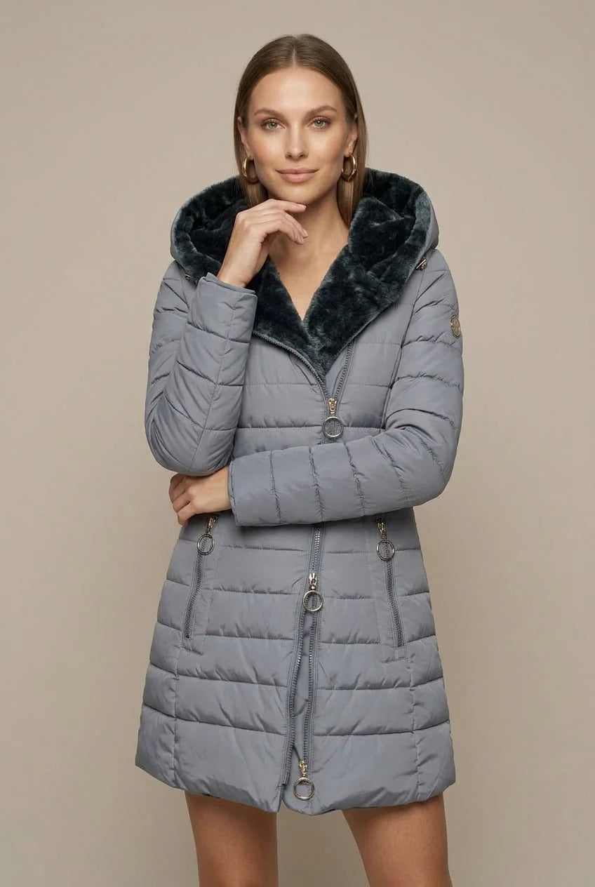 Women's quilted winter coat with hood and sherpa lining, photo 5