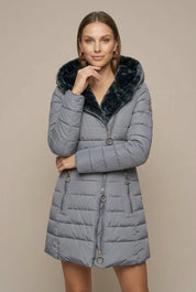 Women's quilted winter coat with hood and sherpa lining, photo 5